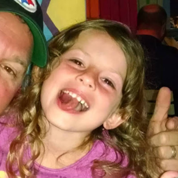 Meet your Posher, Mia - Picture 1 of 1